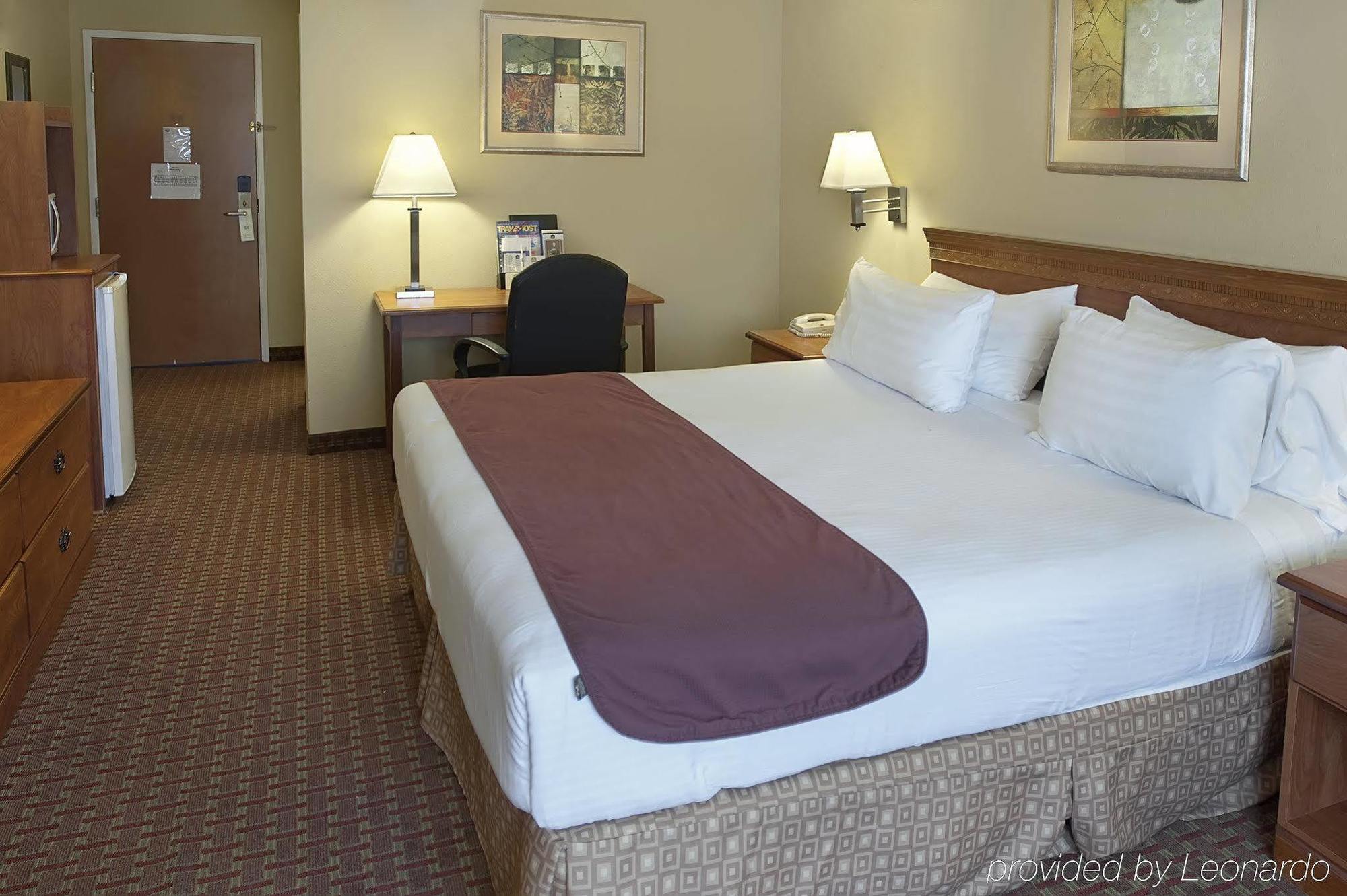 Best Western Mayport Inn And Suites Atlantic Beach Dış mekan fotoğraf